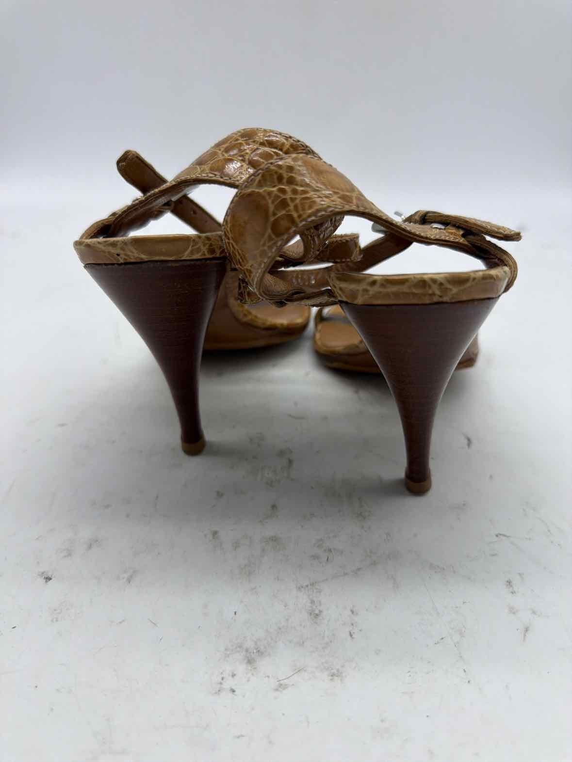 Pre-Owned Prada Tan Size 7 Strappy Heels | True Fashionistas.