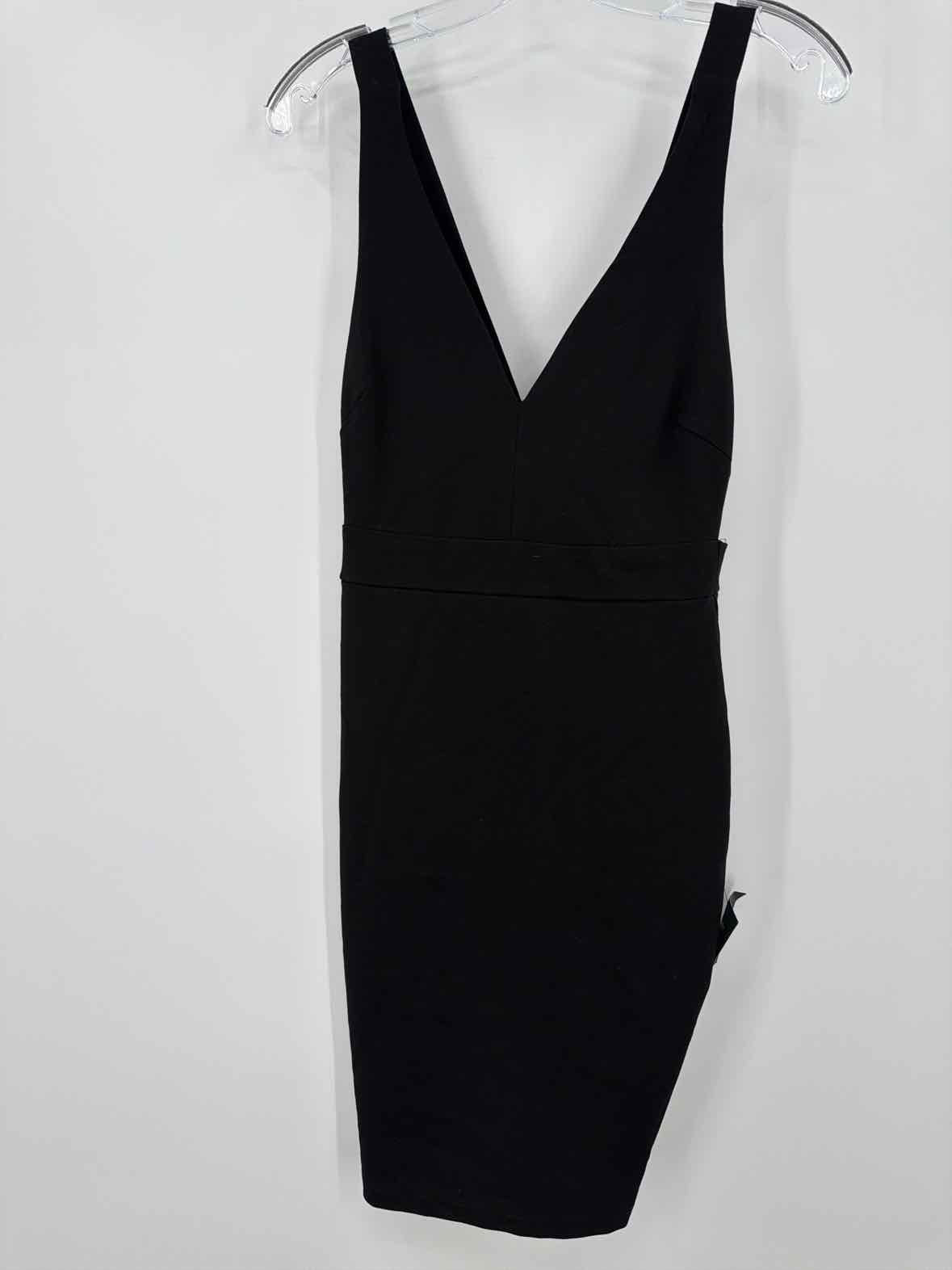 Pre-Owned Lulu's Black Size Small Short Sleeveless Dress | True Fashionistas.