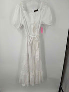 Pre-Owned Marilyn's White Size 46 Long Short Sleeve Dress | True Fashionistas.
