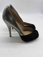 Pre-Owned Valentino Black Size 6 Peep Toe Heels | True Fashionistas.