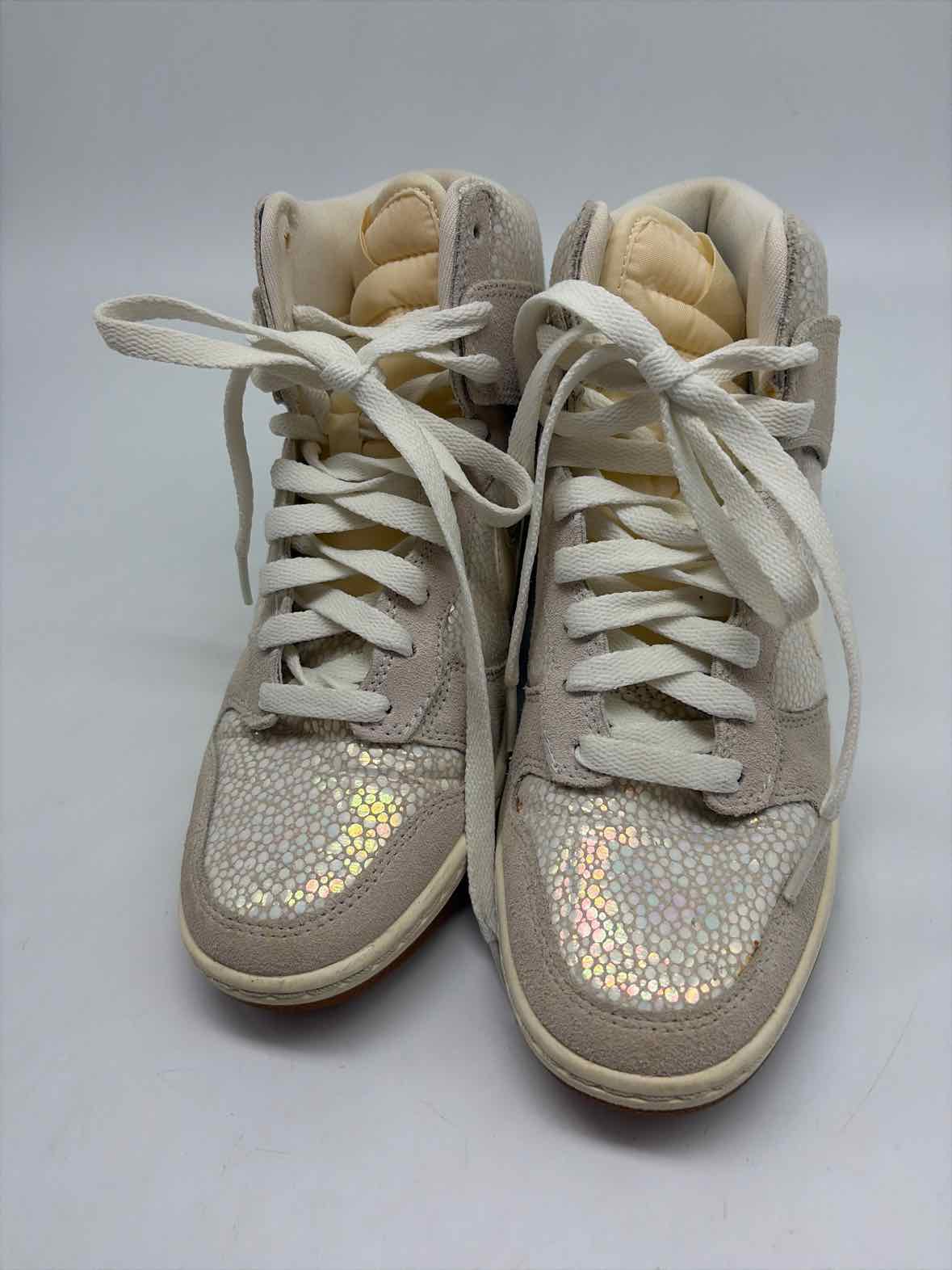 Pre-Owned Nike Grey Size 6 Fashion Sneaker Athletic Shoes | True Fashionistas.