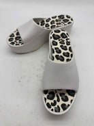 Pre-Owned Lemon Jelly White Size 10 Mule Sandals | True Fashionistas.