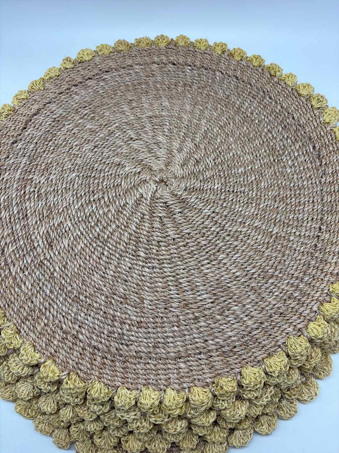 6 Natural Fiber Placemats With Yellow Border | True Fashionistas.