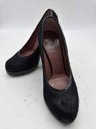 Pre-Owned Viktor & Rolf Black Size 5.5 Pump Heels | True Fashionistas.
