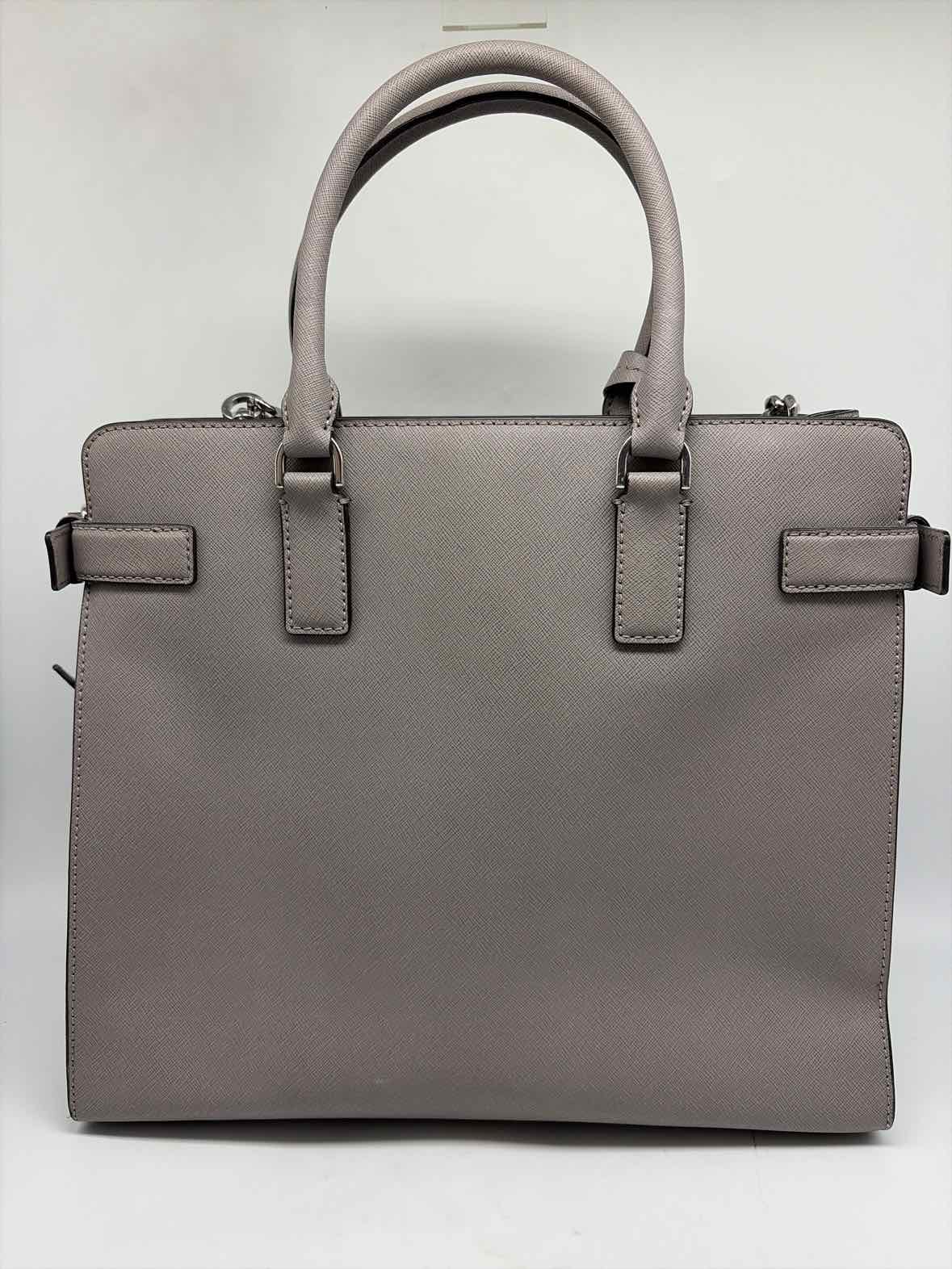 Pre-Owned MICHAEL Michael Kors Grey Shoulder Bag Shoulder Bag | True Fashionistas.