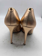 Pre-Owned Valentino Gold Size 7 Pump Heels | True Fashionistas.