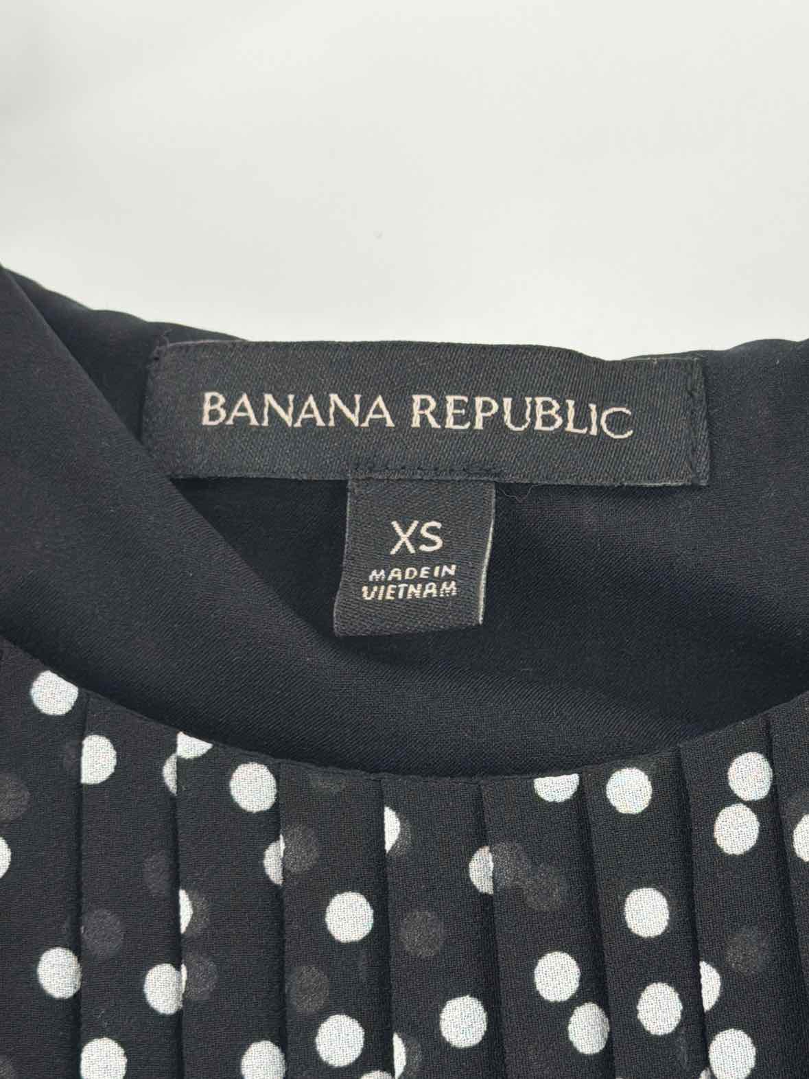 Pre-Owned Banana Republic Black Size XS Tank Top | True Fashionistas.