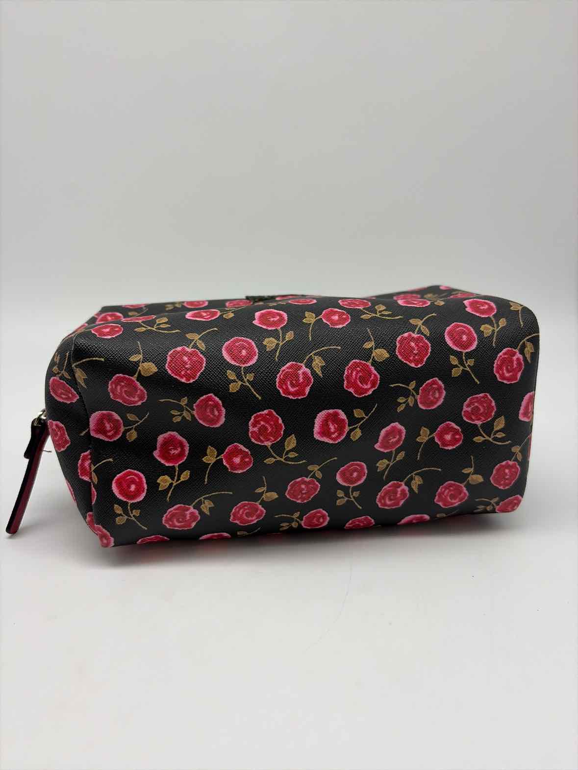 Pre-Owned Kate Spade Black Pouch Pouch | True Fashionistas.