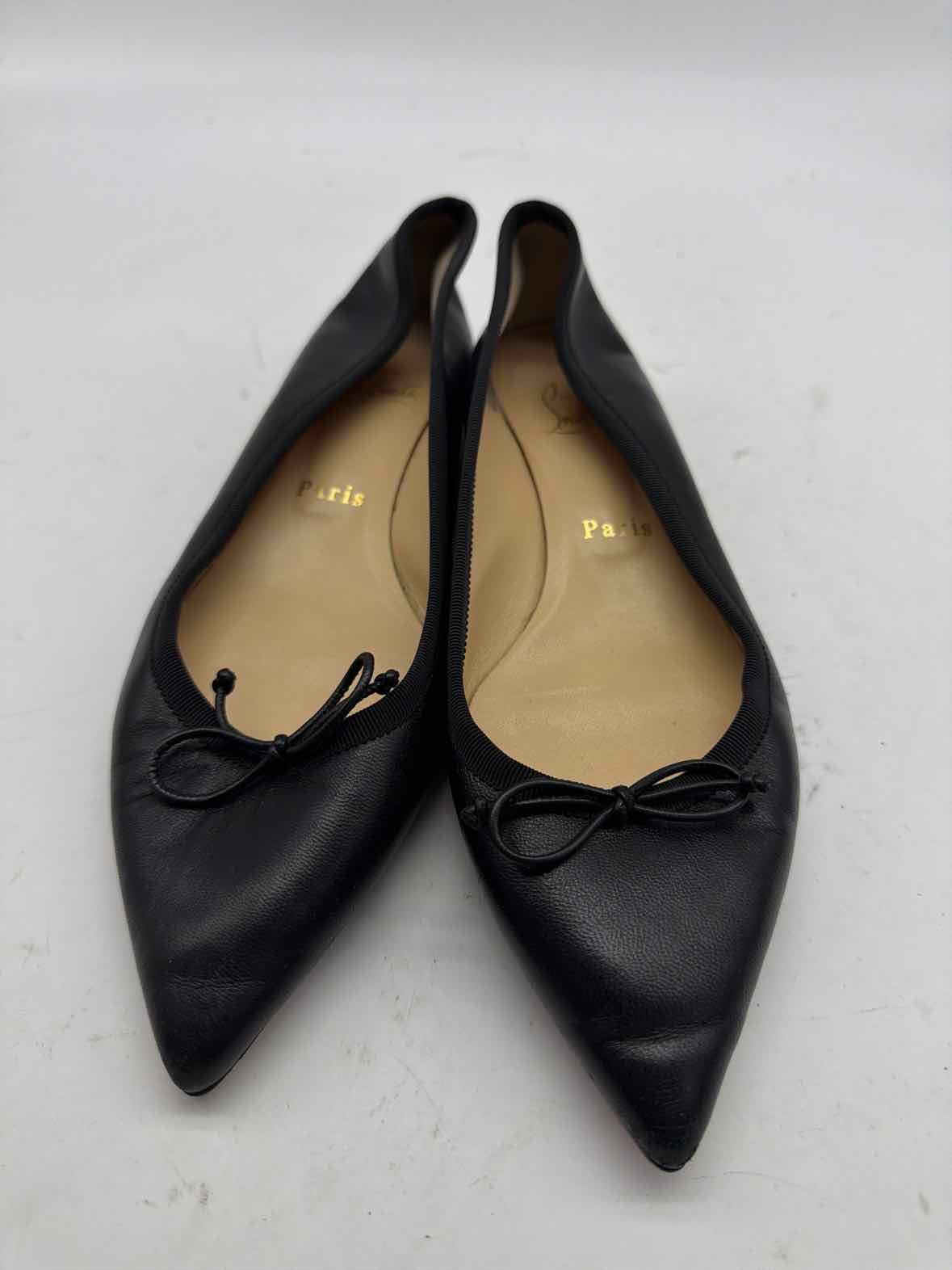 Pre-Owned Christian Louboutin Black Size 36 Slip On Flats | True Fashionistas.