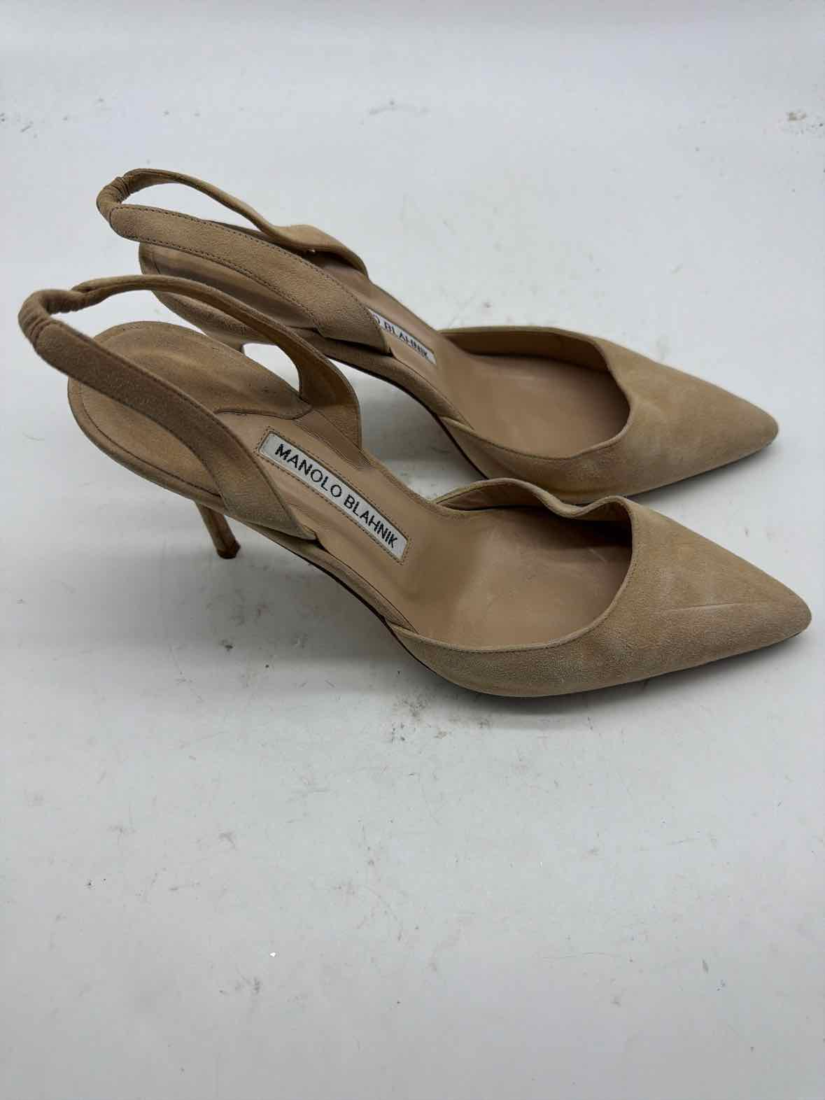 Pre-Owned Manolo Blahnik Tan Size 8.5 Slingback Heels | True Fashionistas.