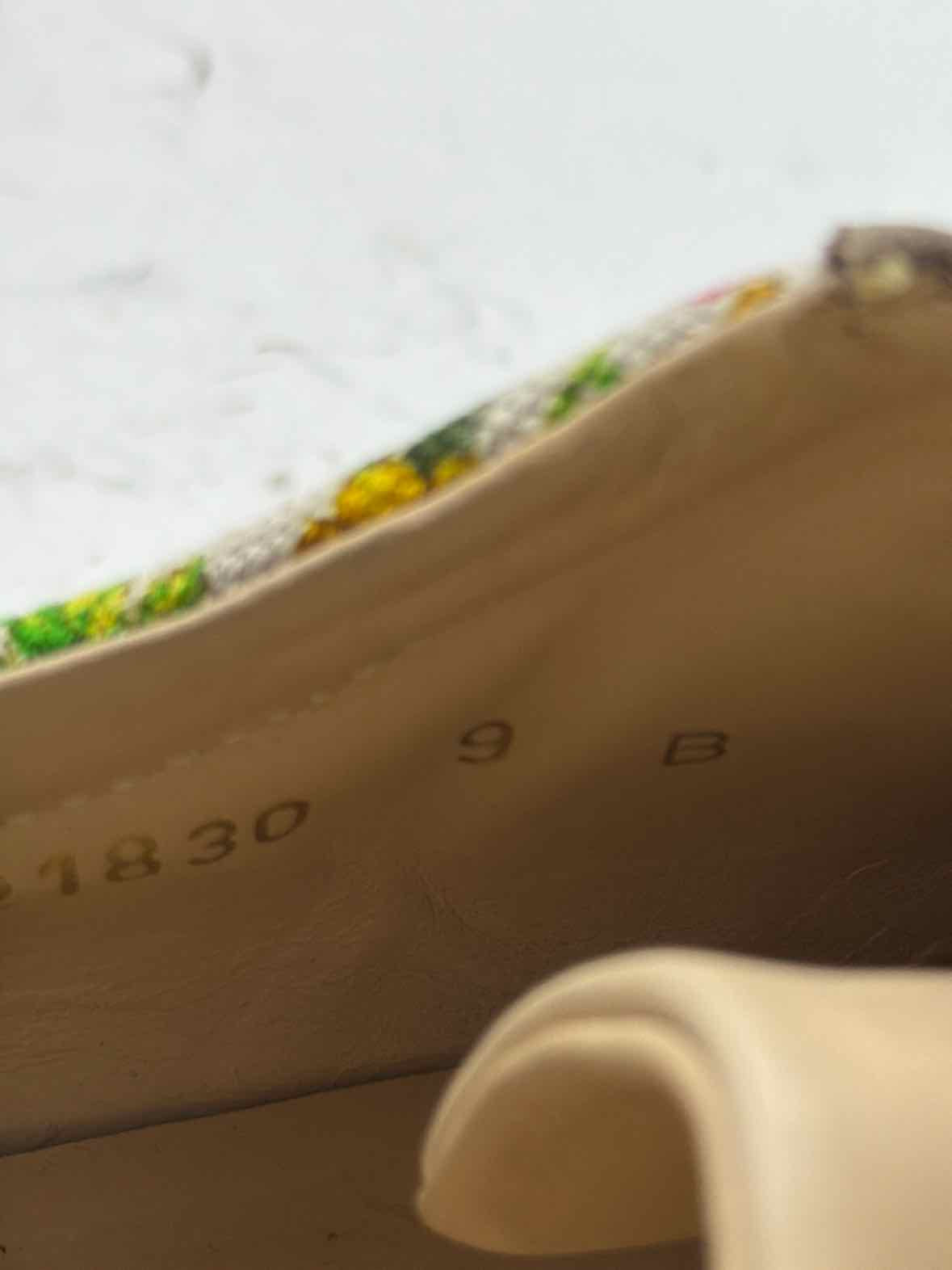Pre-Owned Gucci Ivory Size 9 Fashion Sneaker Athletic Shoes | True Fashionistas.