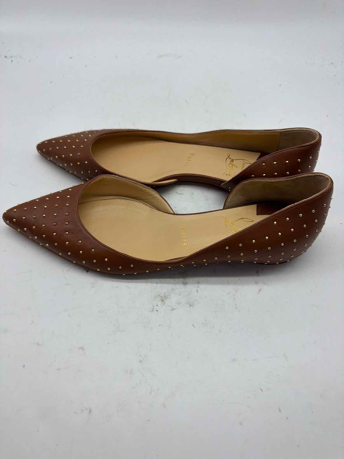Pre-Owned Christian Louboutin Tan Size 9 D'orsay Flats | True Fashionistas.