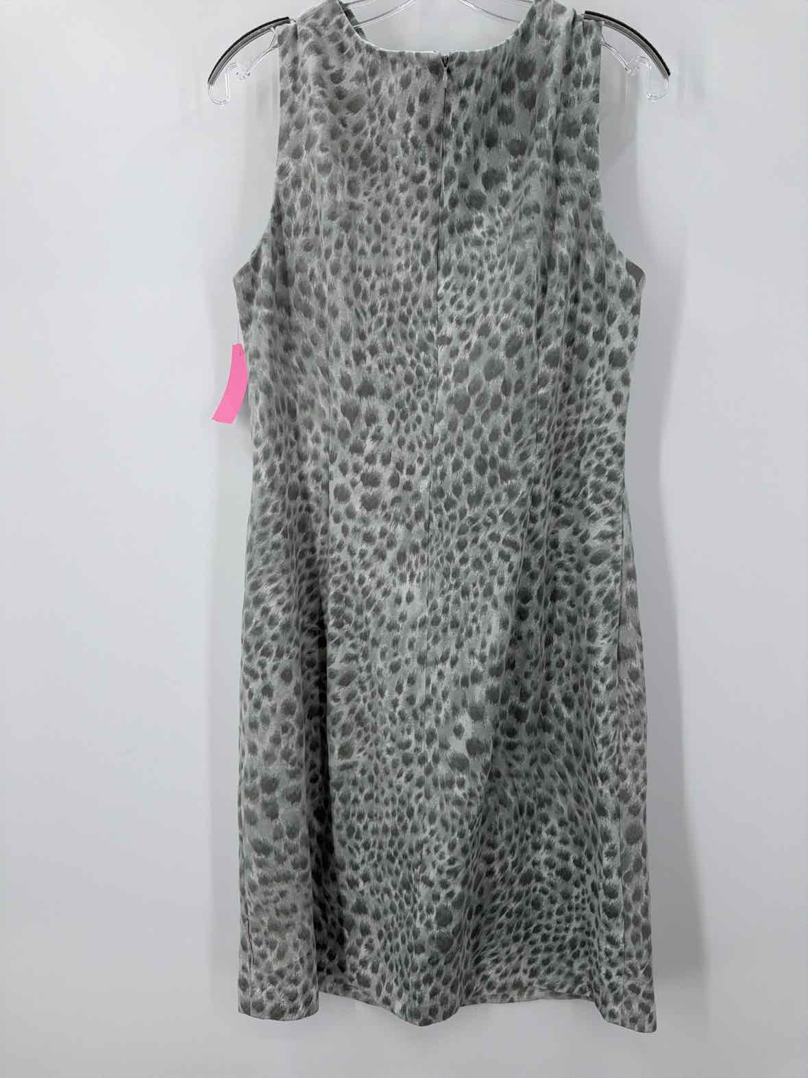 Pre-Owned J Mclaughlin Grey Size XL Short Sleeveless Dress | True Fashionistas.