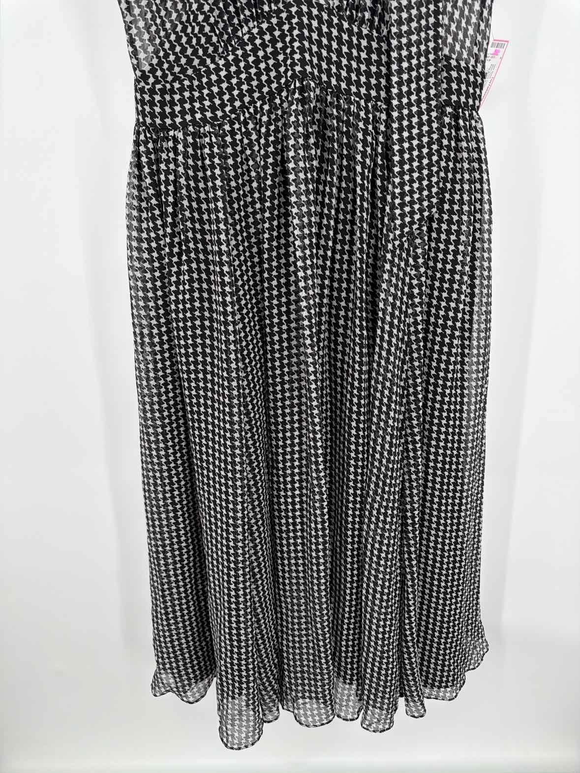 Pre-Owned Kate Spade Black Size 10 Long Sleeveless Dress | True Fashionistas.