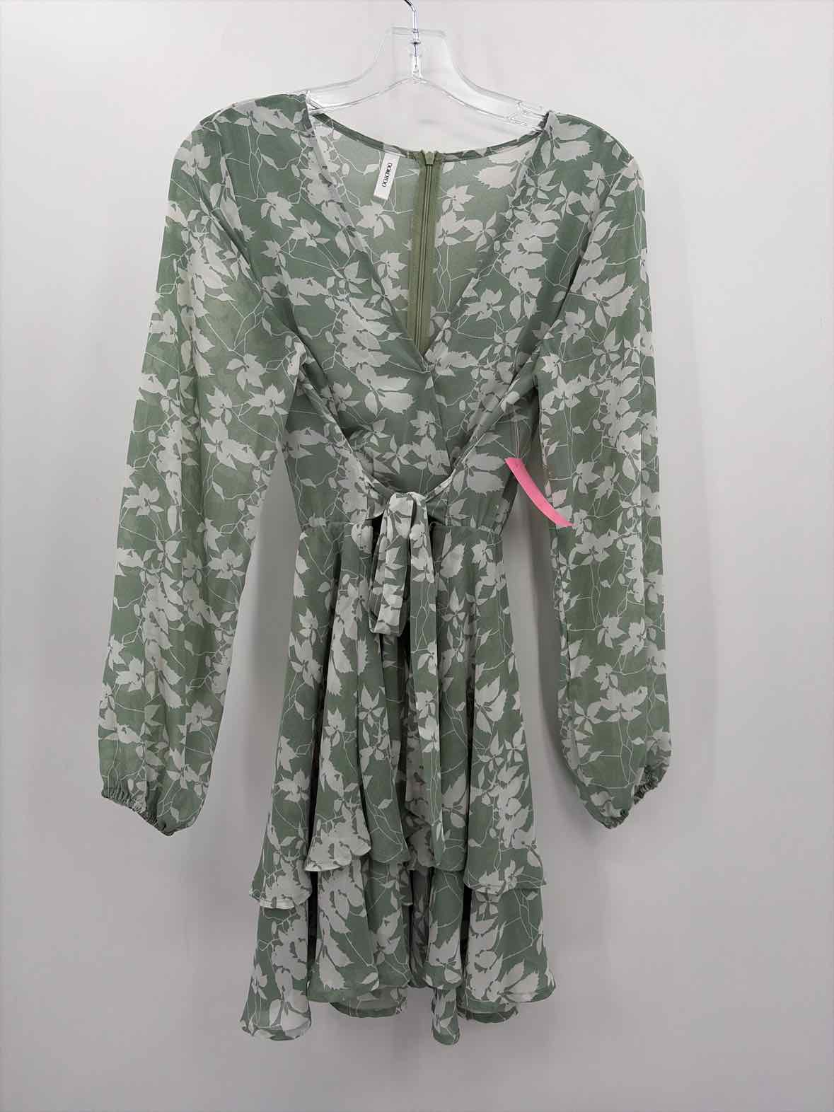 Dokotoo Green Size Small Short Long Sleeve Dress | True Fashionistas.