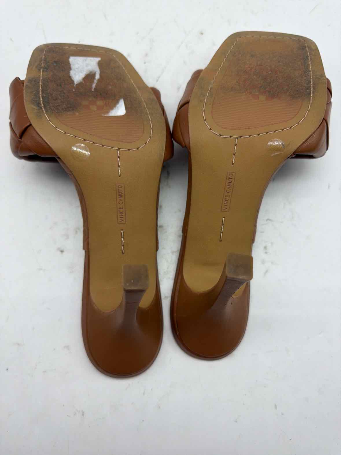 Pre-Owned Vince Camuto Tan Size 8.5 Mule Heels | True Fashionistas.