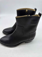 Pre-Owned Chanel Black Size 9 Leather Ankle Boots | True Fashionistas.