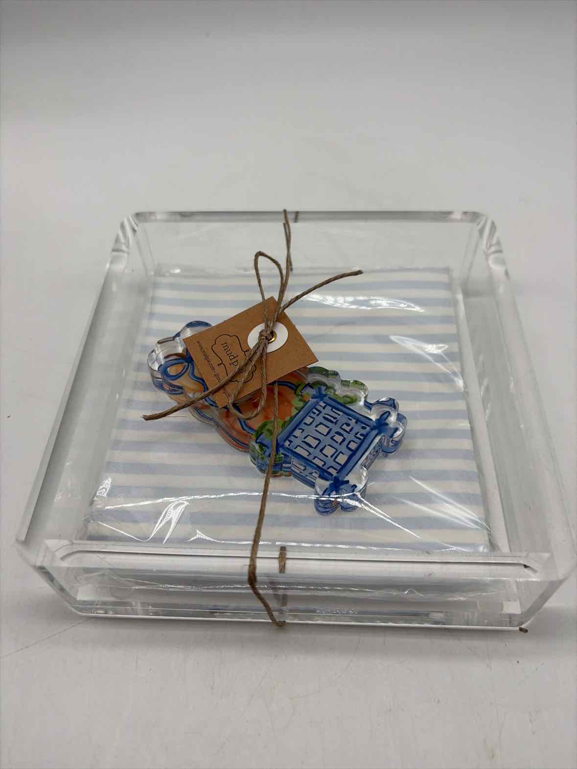 Blue Topiary Napkin Holder | True Fashionistas.