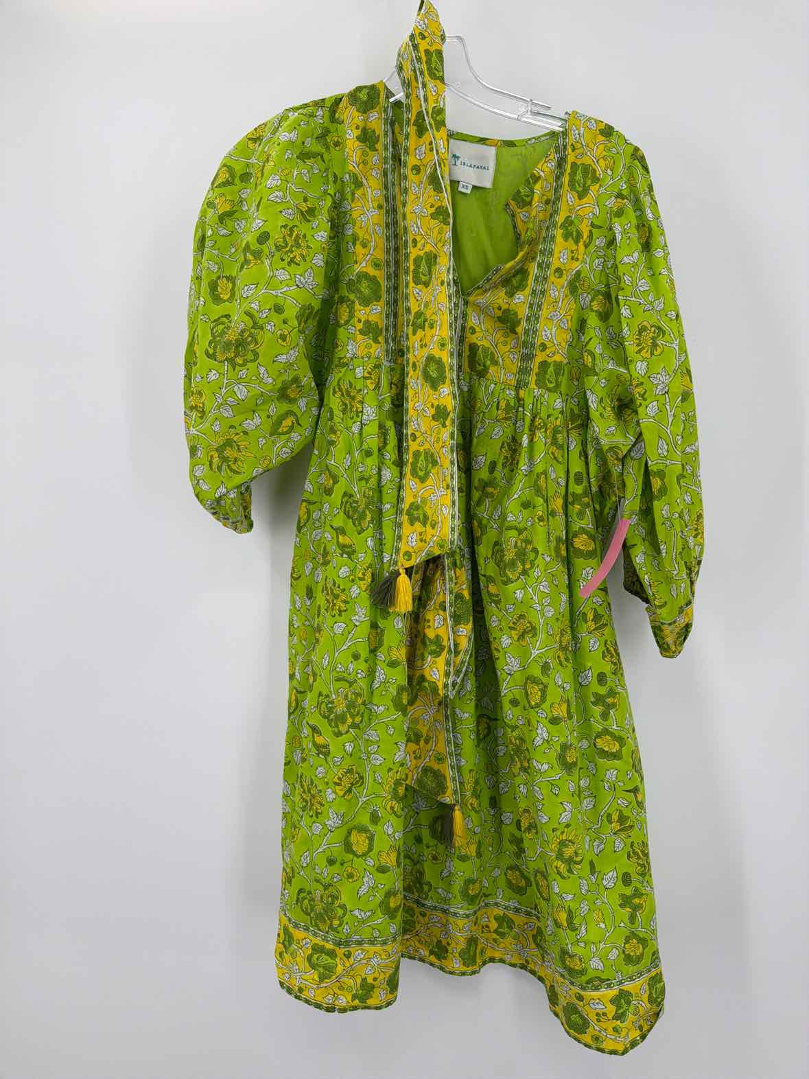 Pre-Owned Islapayal Green Size XS Short Short Sleeve Dress | True Fashionistas.