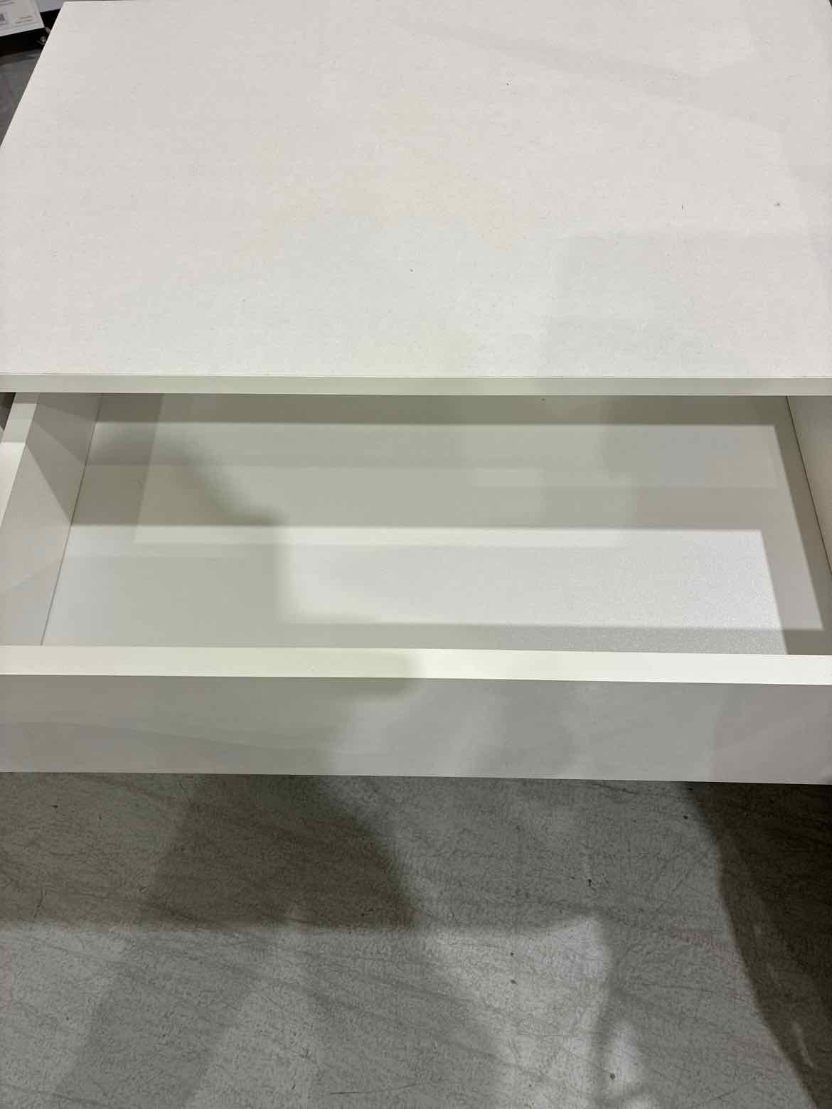 Hammpa White Wood 2 Drawer Nightstand | True Fashionistas.