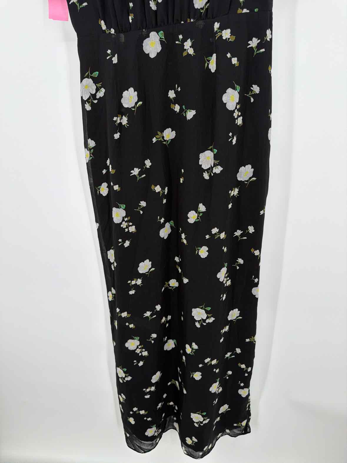 Pre-Owned Banana Republic Black Size 2 Midi Sleeveless Dress | True Fashionistas.