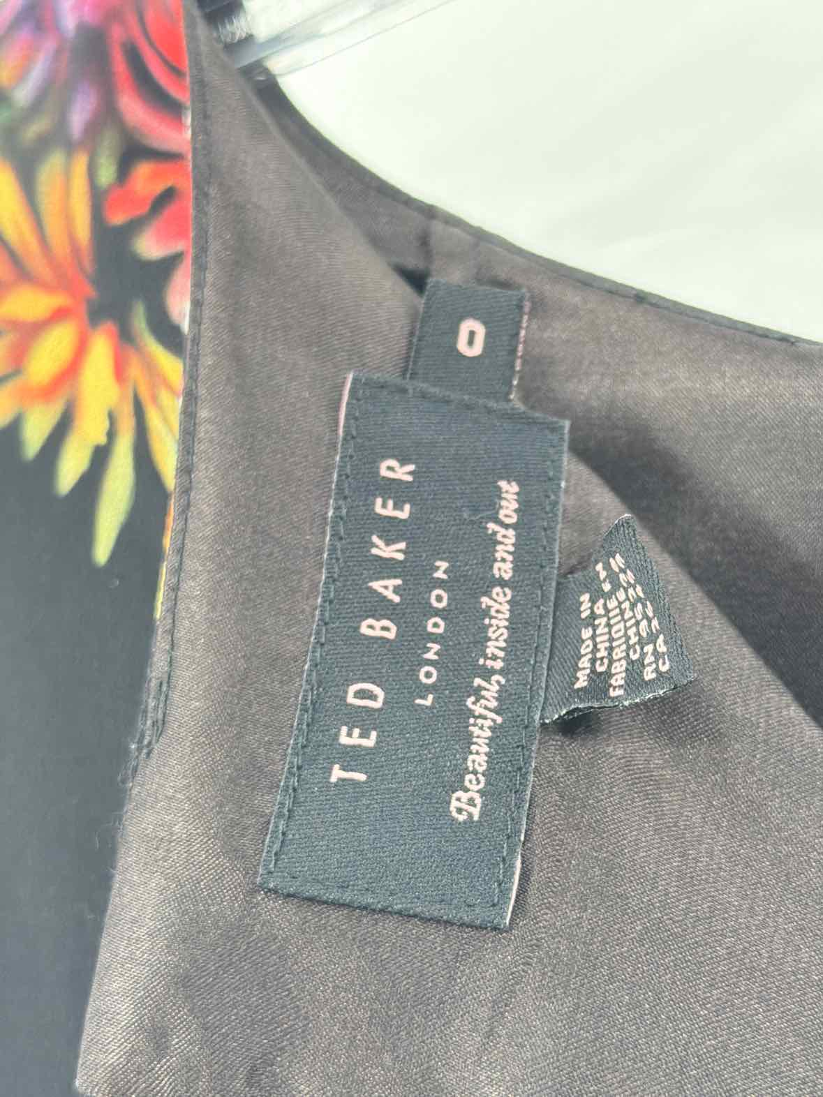 Pre-Owned Ted Baker Black Size 0/2 Short Sleeveless Dress | True Fashionistas.
