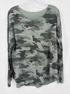 Pre-Owned Made In Italy Green Size One Size Camo Sweater | True Fashionistas.