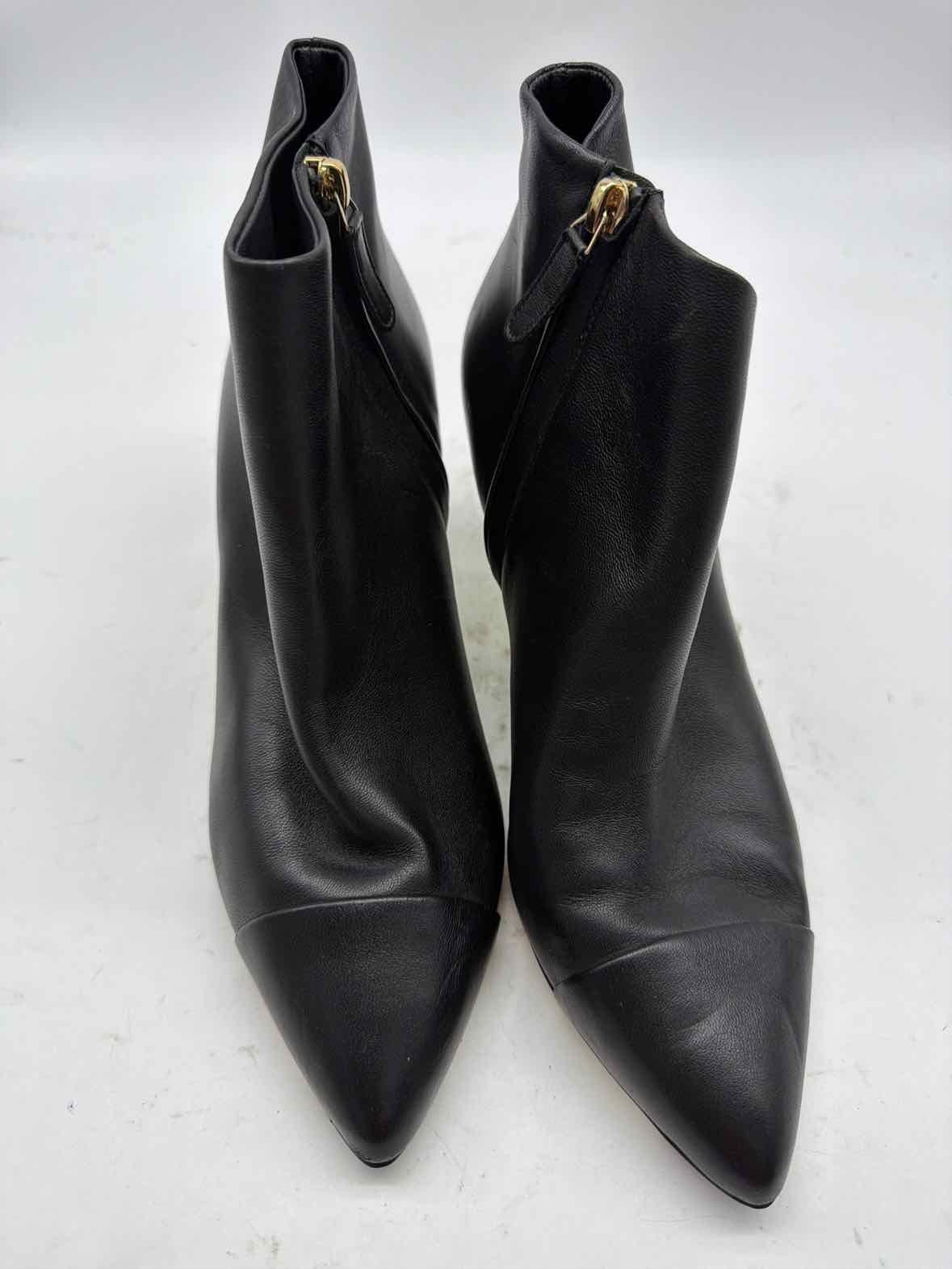 Pre-Owned Chanel Black Size 9.5 Leather Ankle Boot Boots | True Fashionistas.