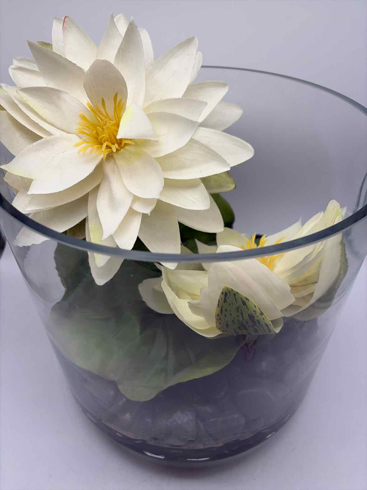 Faux Floral Arragement | True Fashionistas.