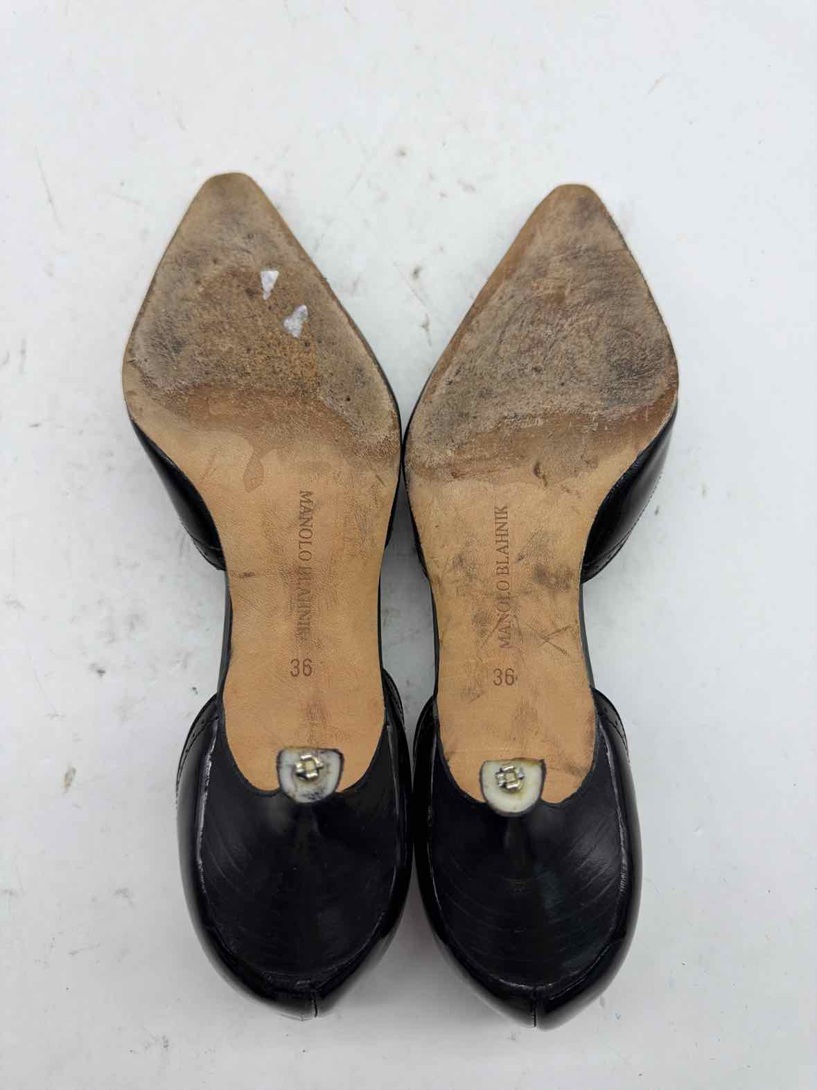 Pre-Owned Manolo Blahnik Black Size 9 D'orsay Heels | True Fashionistas.