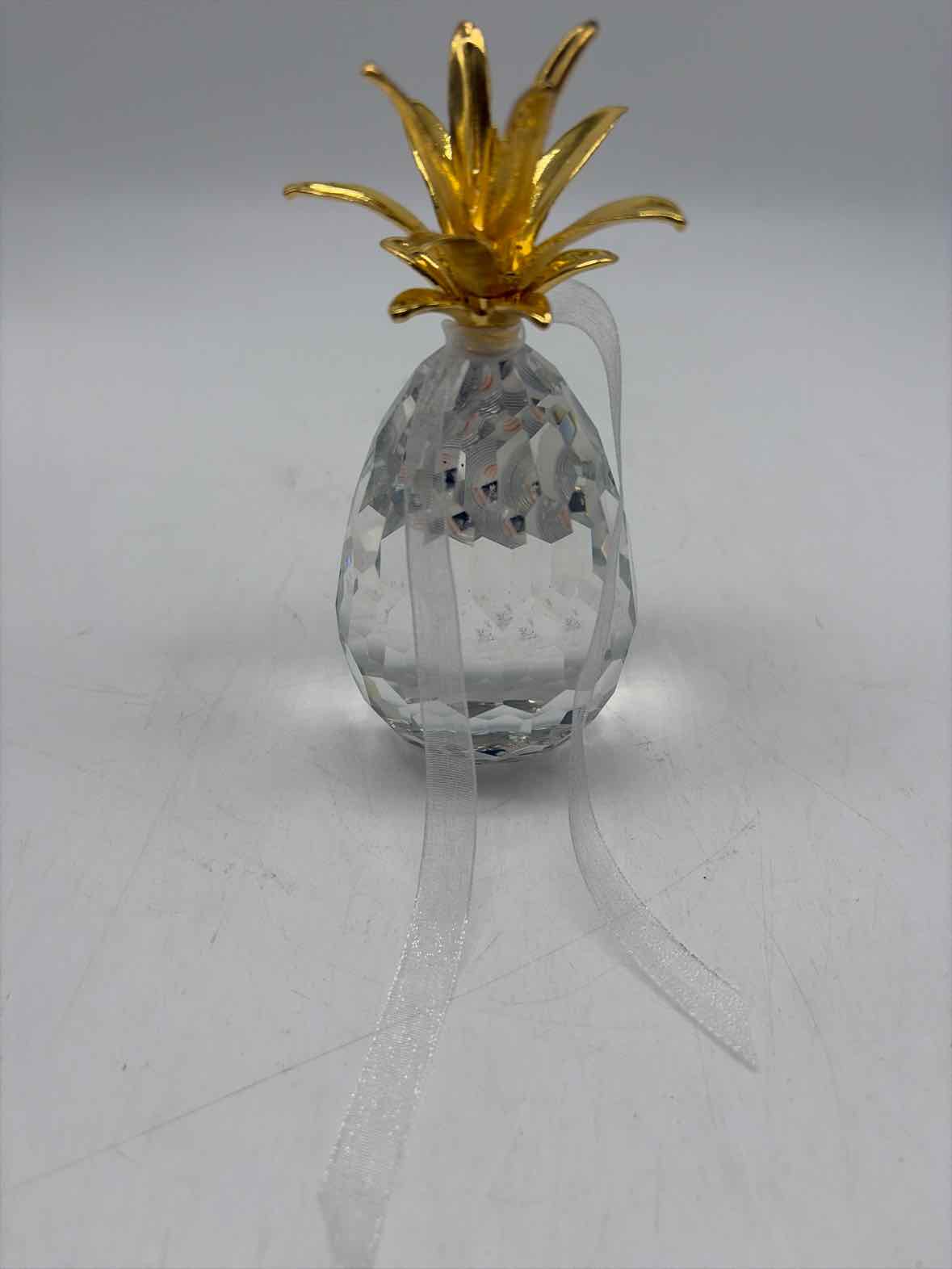 Clear Crystal Faceted Pineapple Decorative Accessory | True Fashionistas.