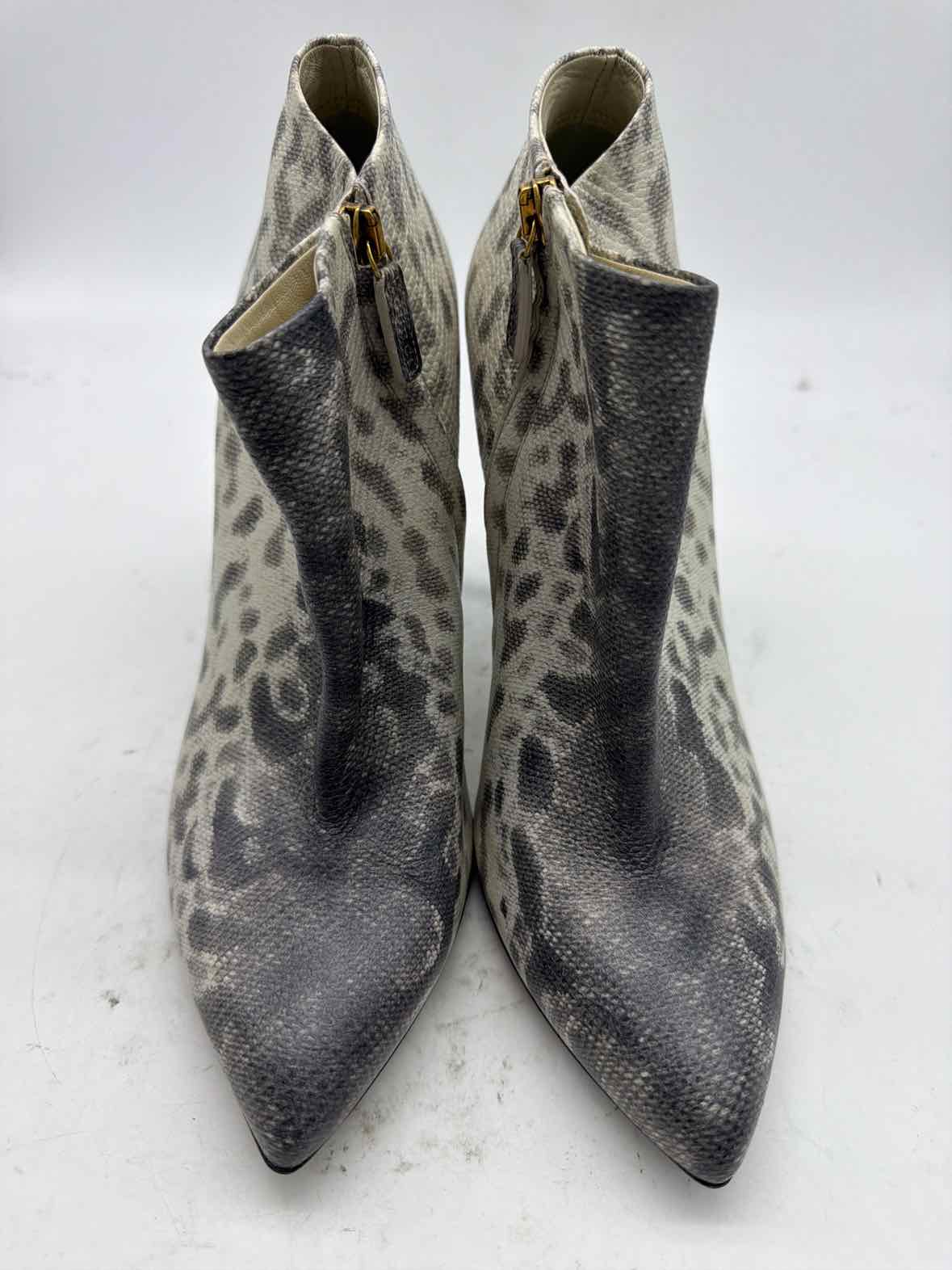 Pre-Owned Gucci Grey Size 10 Ankle Boots | True Fashionistas.