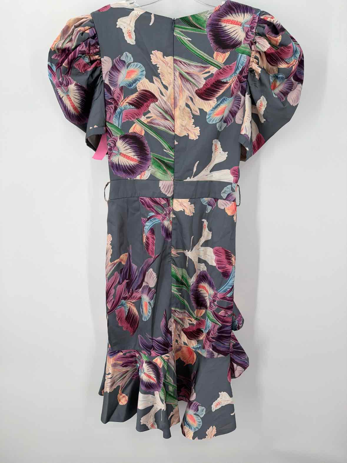 Pre-Owned PatBO Grey Size 4 Short Short Sleeve Dress | True Fashionistas.