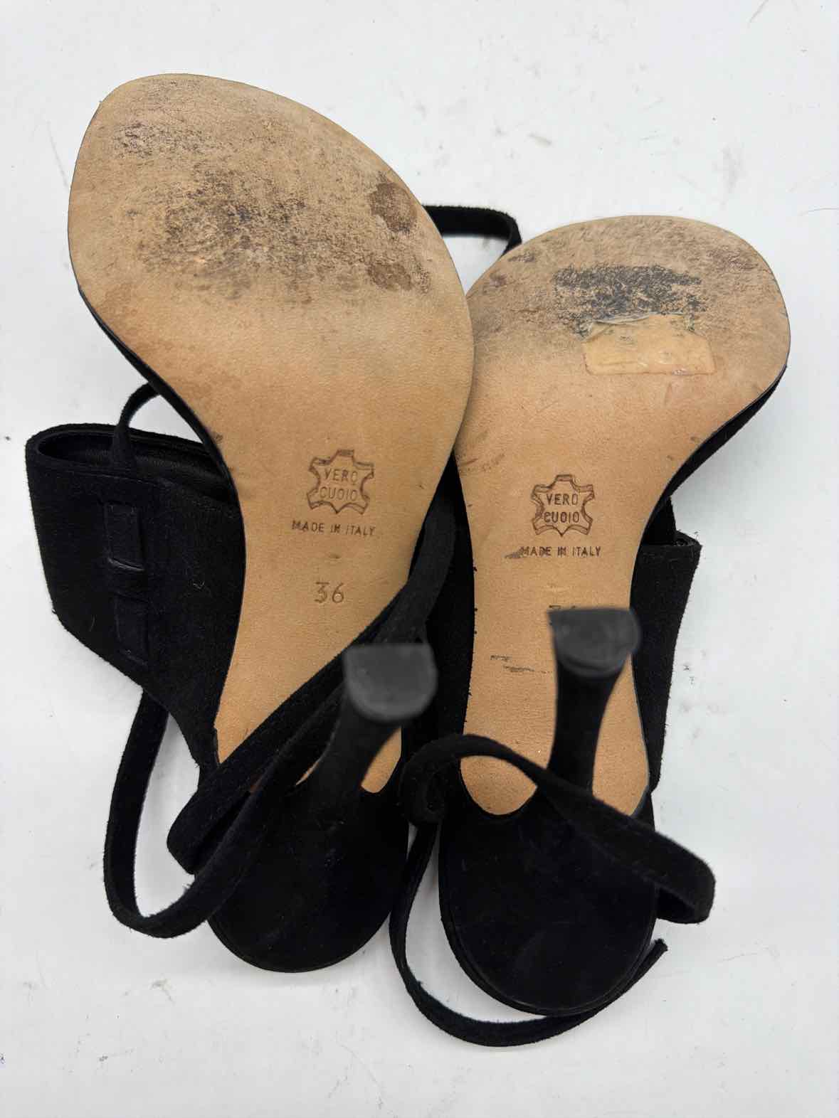 Pre-Owned Manolo Blahnik Black Size 36 Strappy Heels | True Fashionistas.