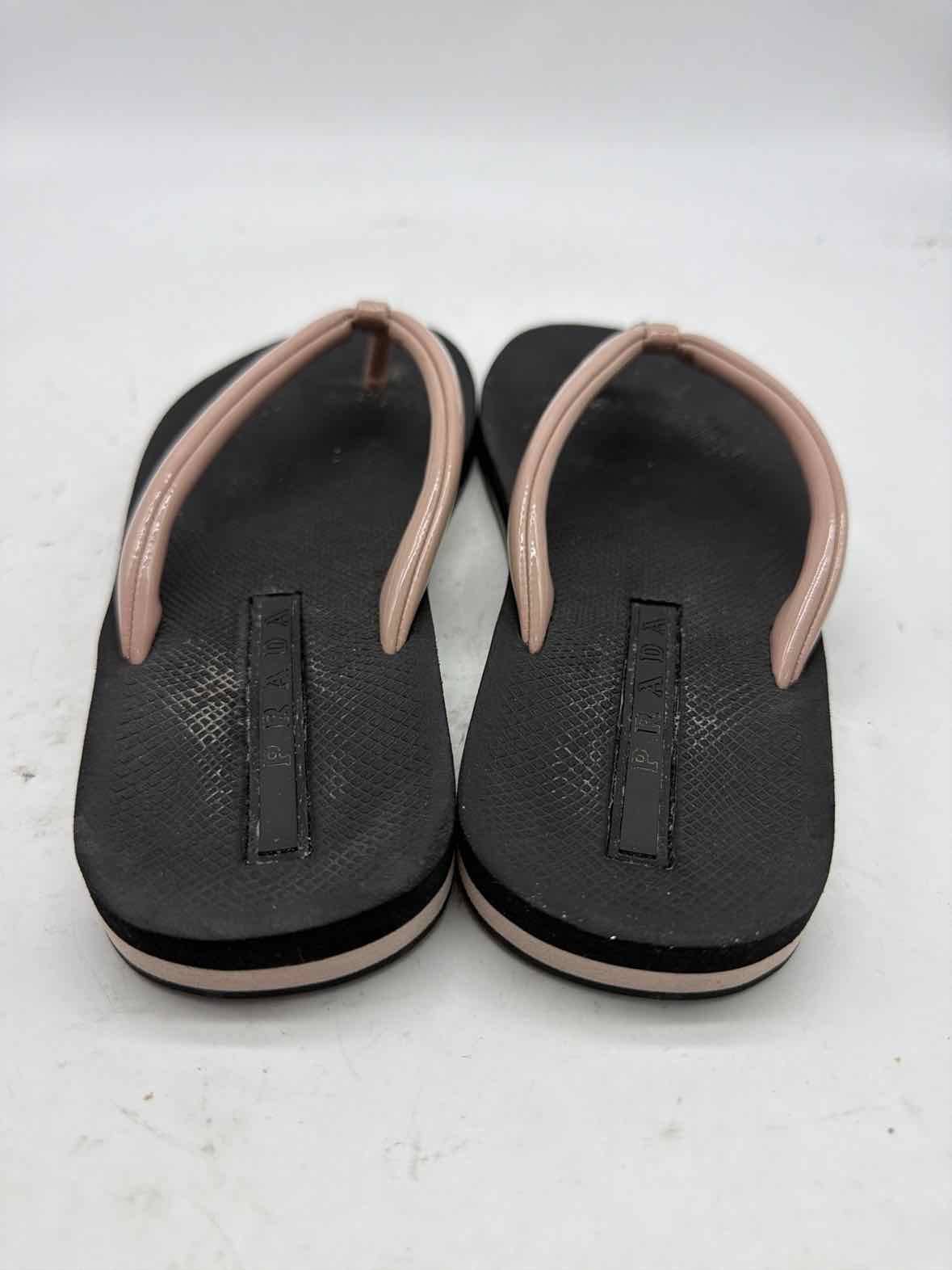 Pre-Owned Prada Black Size 8 Thong Sandals | True Fashionistas.