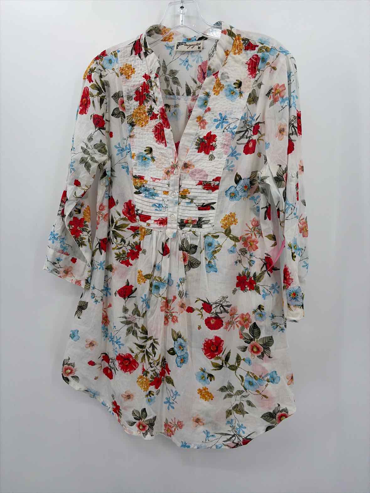 Magazine White Size Medium Blouse | True Fashionistas.