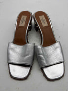 Pre-Owned Valentino Silver Size 9 Mule Heels | True Fashionistas.