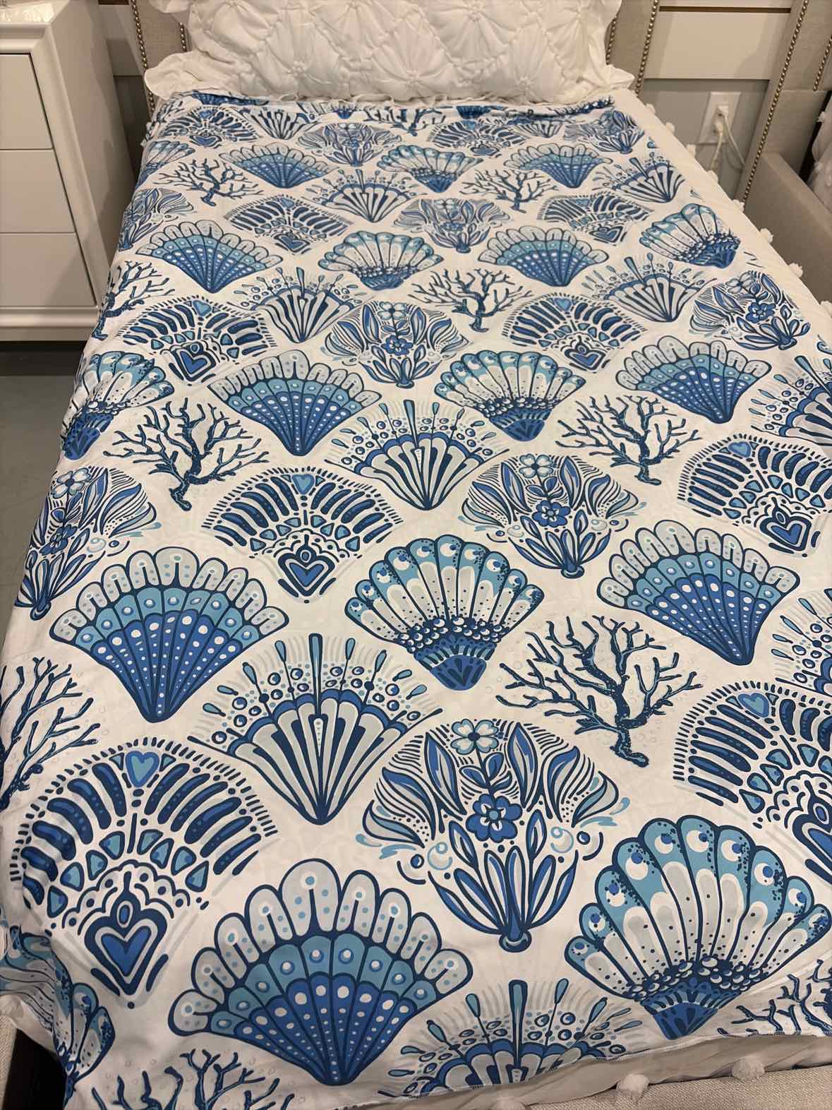 Simply Southern Blue Shell  Quick Dry Sand Free Towel | True Fashionistas.