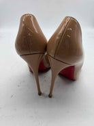 Pre-Owned Christian Louboutin Tan Size 9.5 Patent Leather Pump Heels | True Fashionistas.