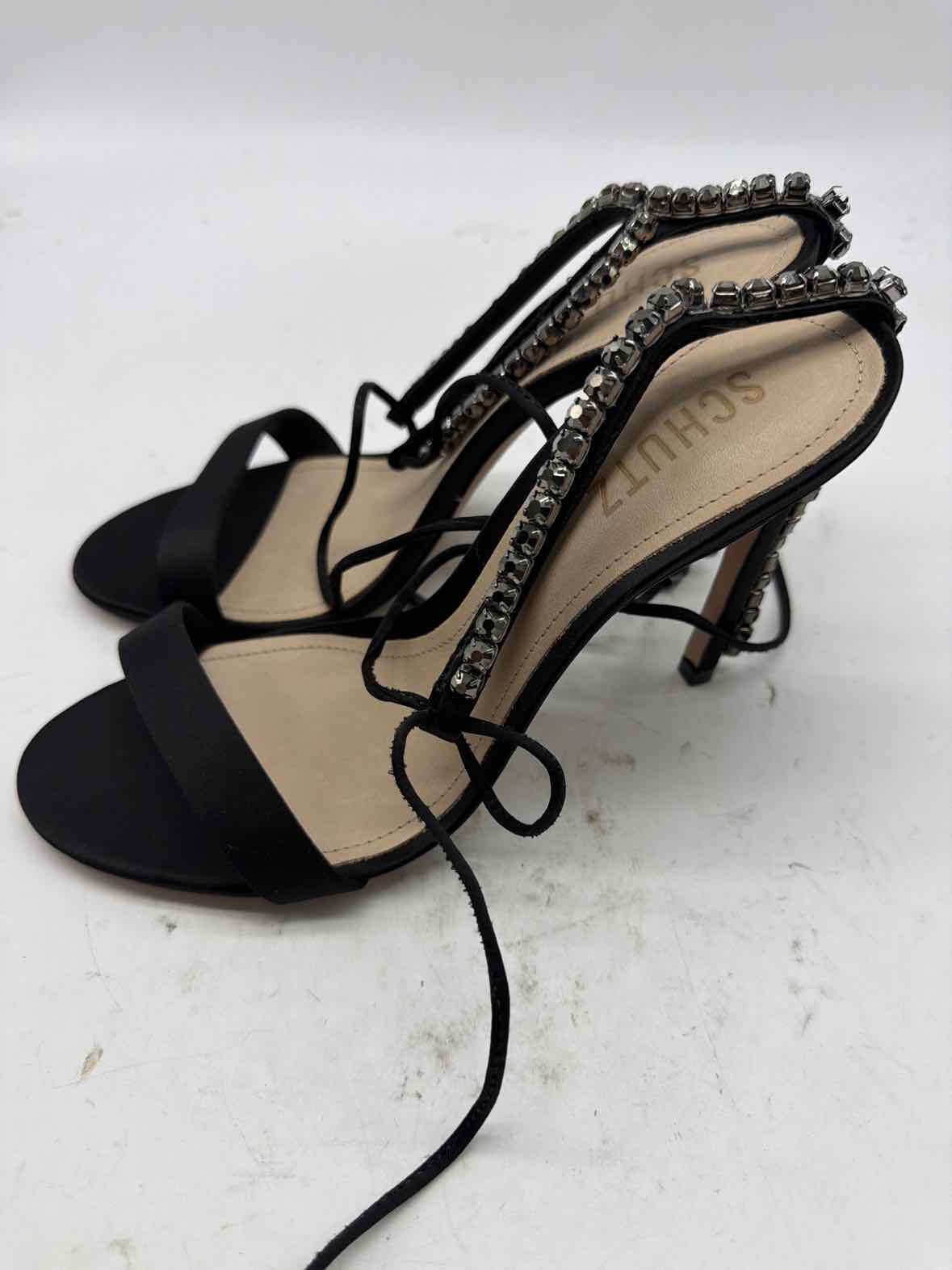 Pre-Owned Schutz Black Size 8 Strappy Heels | True Fashionistas.