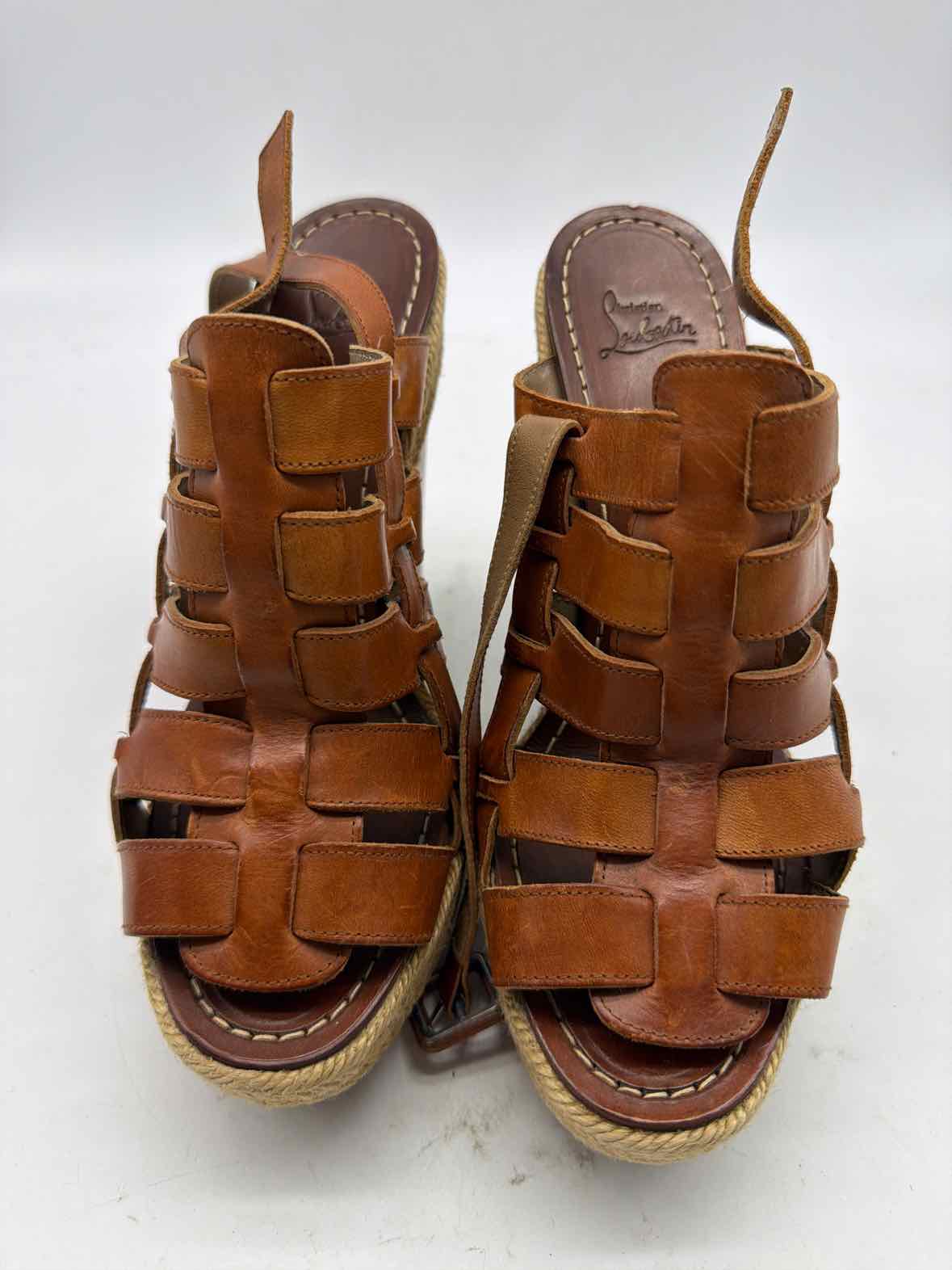 Pre-Owned Christian Louboutin Tan Size 8 Wedge Wedge Heels | True Fashionistas.