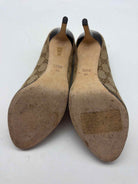 Pre-Owned Gucci Tan Size 40 Monogram Peep Toe Heels | True Fashionistas.