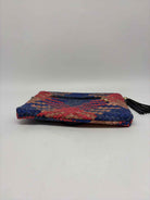 Pre-Owned Mellow World Navy Wristlet Wristlet | True Fashionistas.