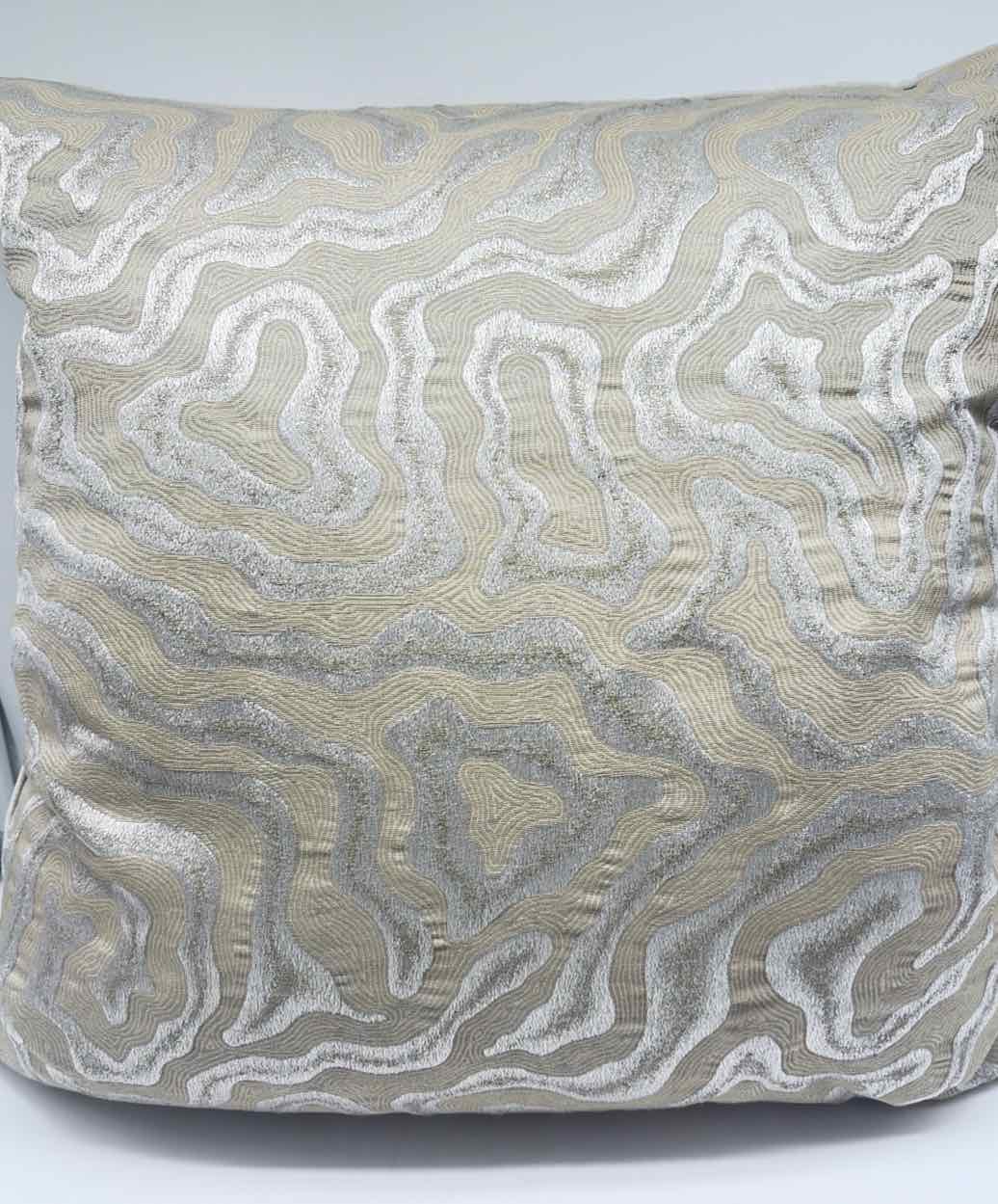 Ethan Allen Animal Beige Pillow | True Fashionistas.