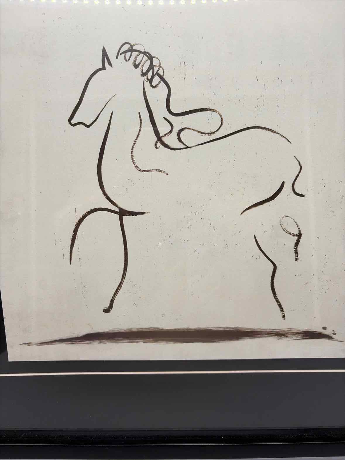 Black & White Horse Sketch Art Work | True Fashionistas.