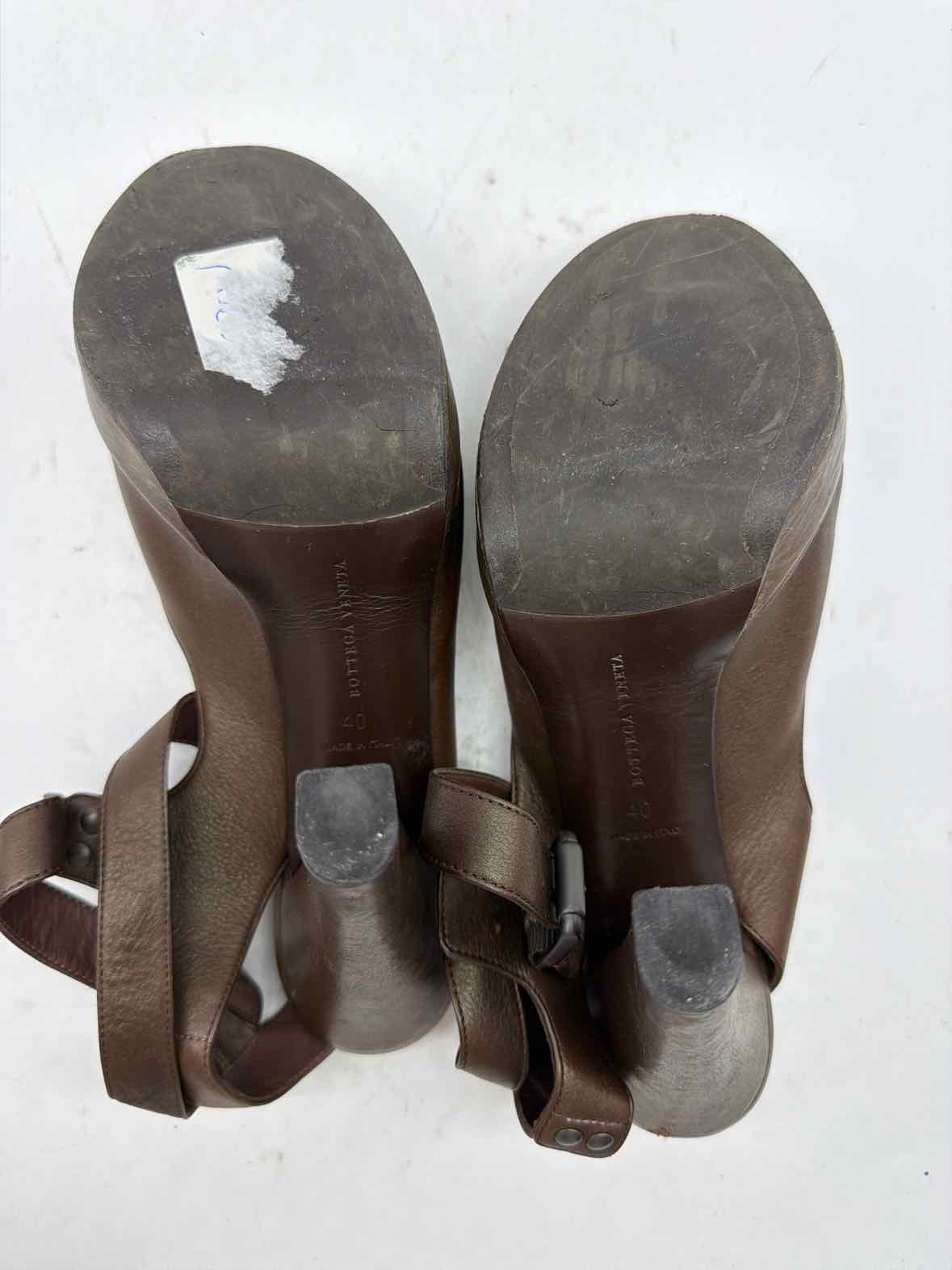 Pre-Owned Bottega Veneta Brown Size 10 Strappy Heels | True Fashionistas.