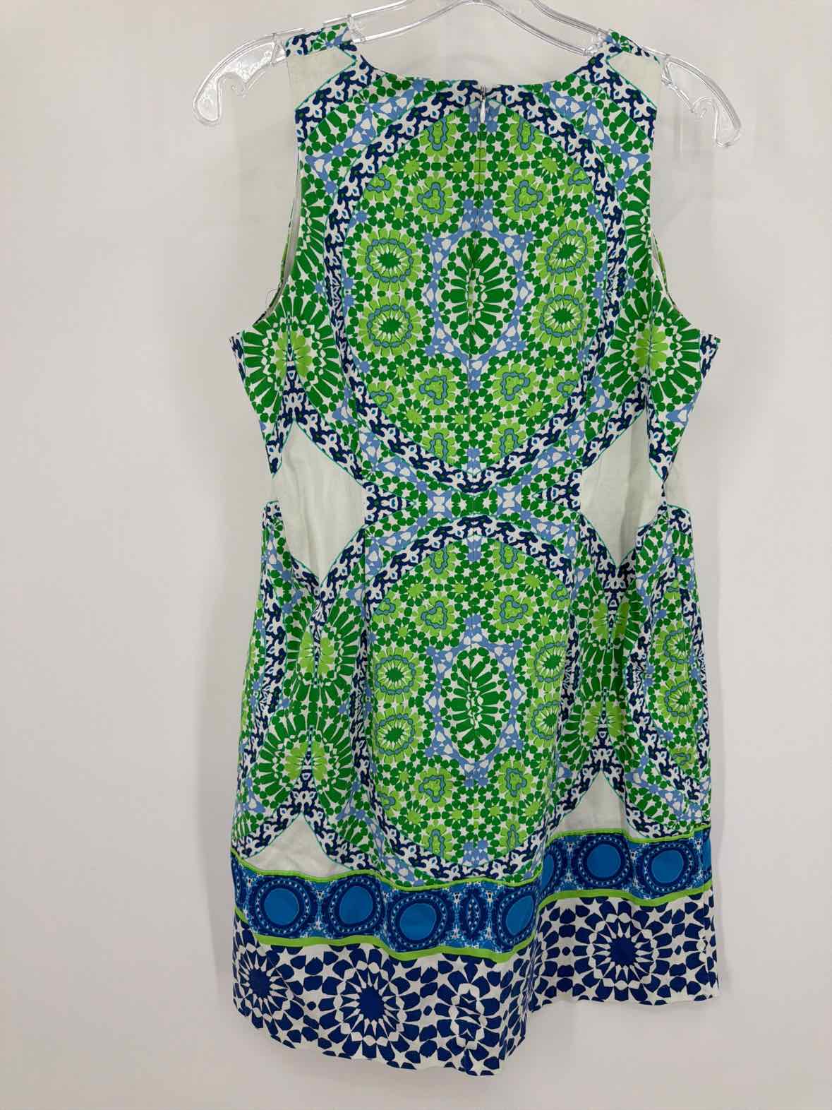 Pre-Owned London Times Green Size 12 Short Sleeveless Dress | True Fashionistas.