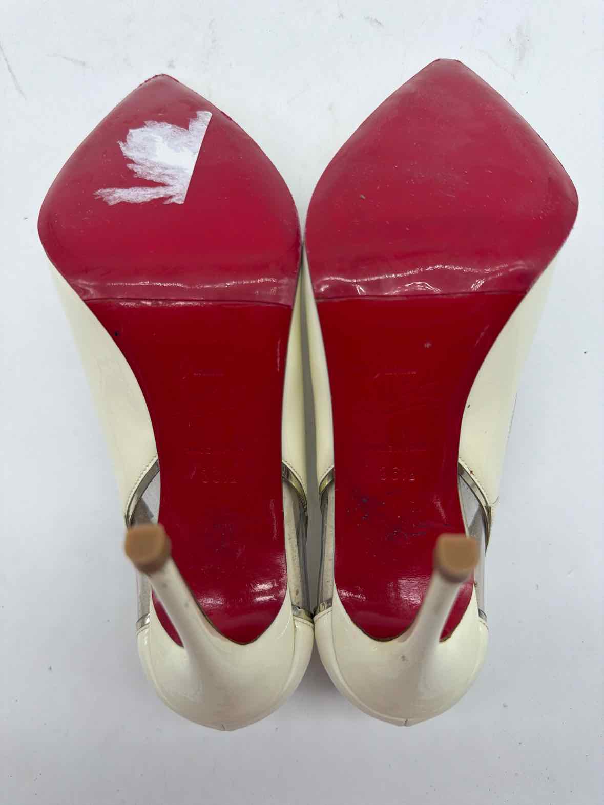 Pre-Owned Christian Louboutin Ivory Size 36.5 Pump Heels | True Fashionistas.