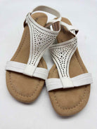 Pre-Owned Style & Co White Size 7 Wedge Heels | True Fashionistas.