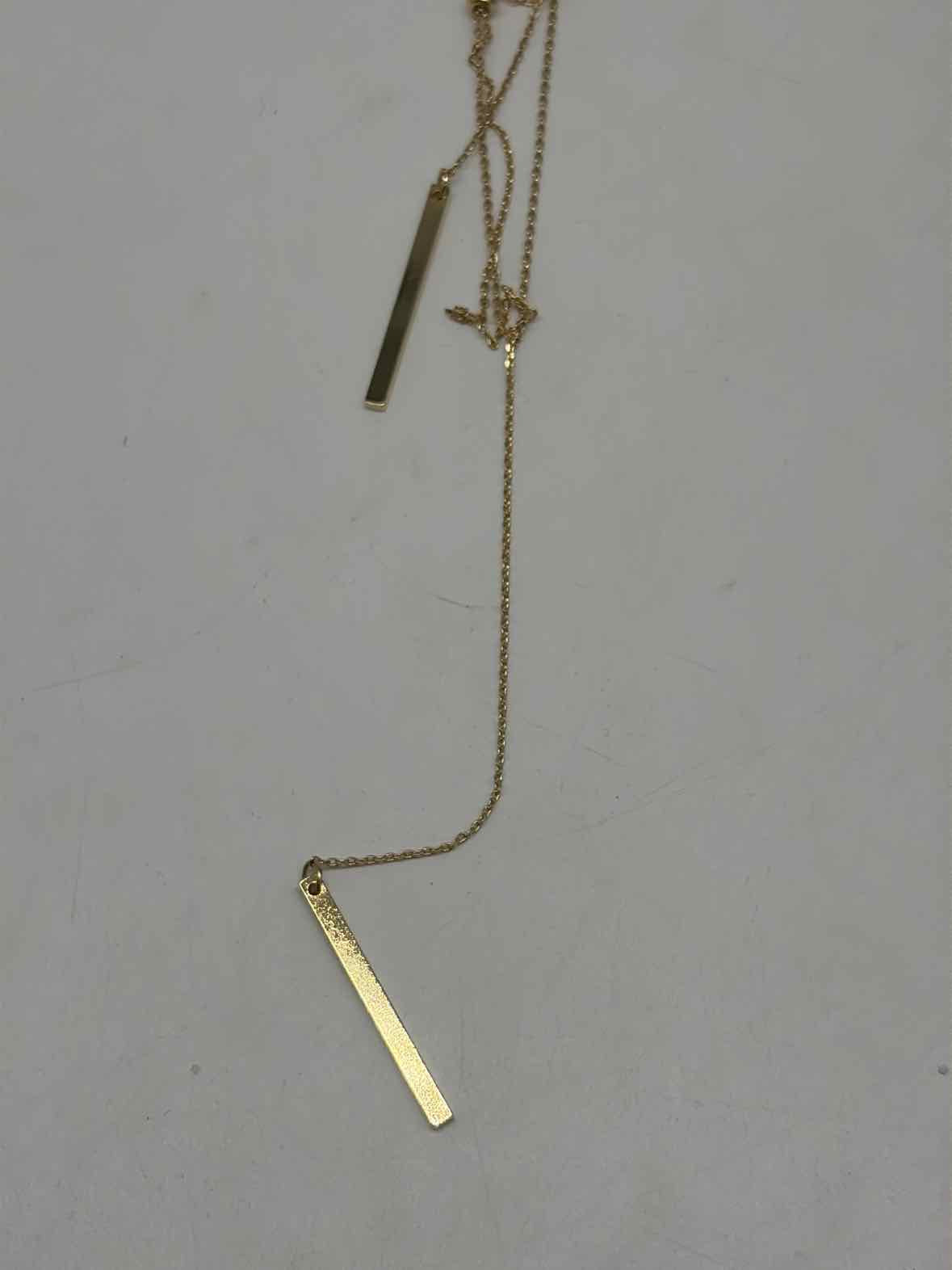 Lulus Gold Y Necklace Strand Necklace | True Fashionistas.